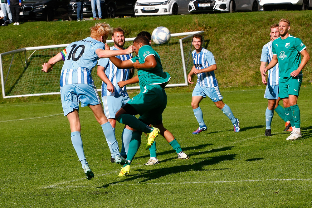 1. Mannschaft vs TSV 1909 Obernsees (29.09.2024) - 31