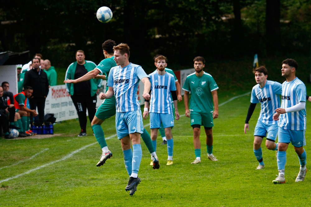 1. Mannschaft vs TSV 1909 Obernsees (29.09.2024) - 56