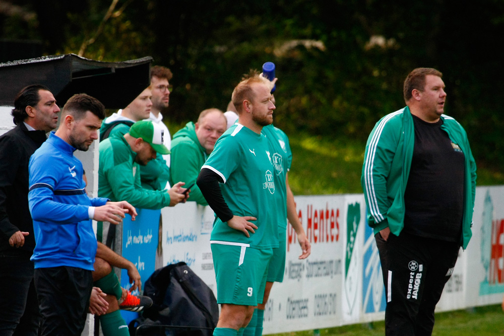 1. Mannschaft vs TSV 1909 Obernsees (29.09.2024) - 63