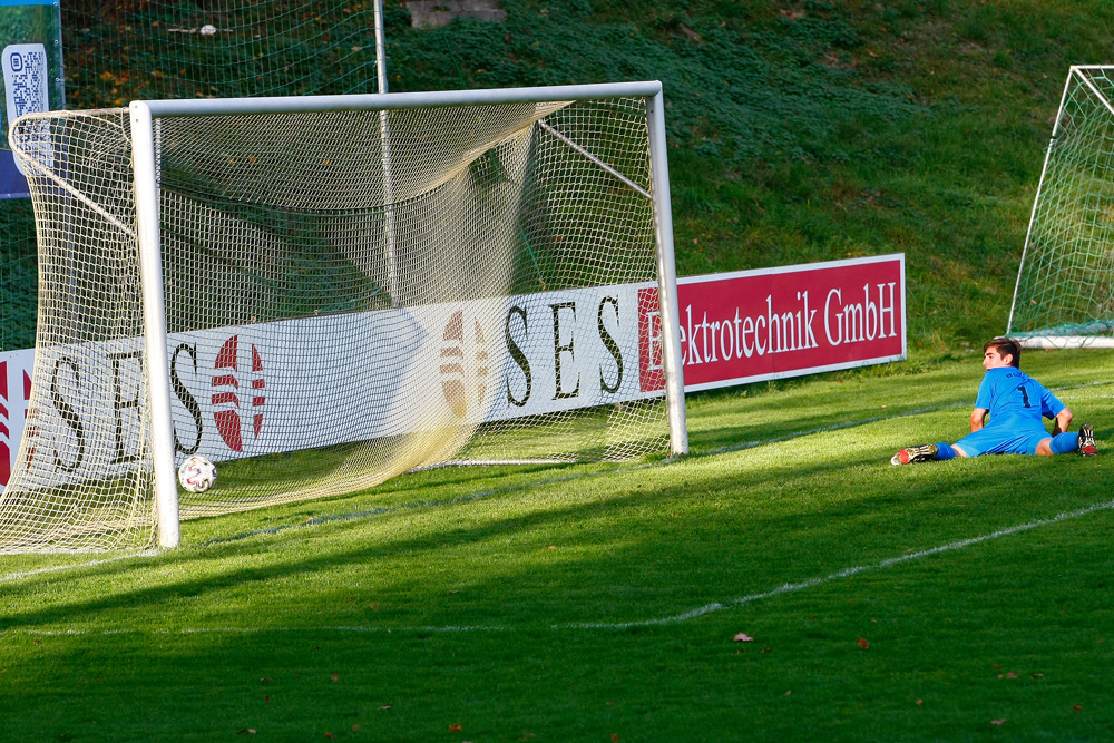 1. Mannschaft vs VfR Katschenreuth II (03.11.2024) - 47