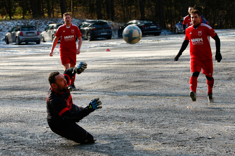 1. Mannschaft vs TSV Engelmannsreuth (16.02.2025) - 24