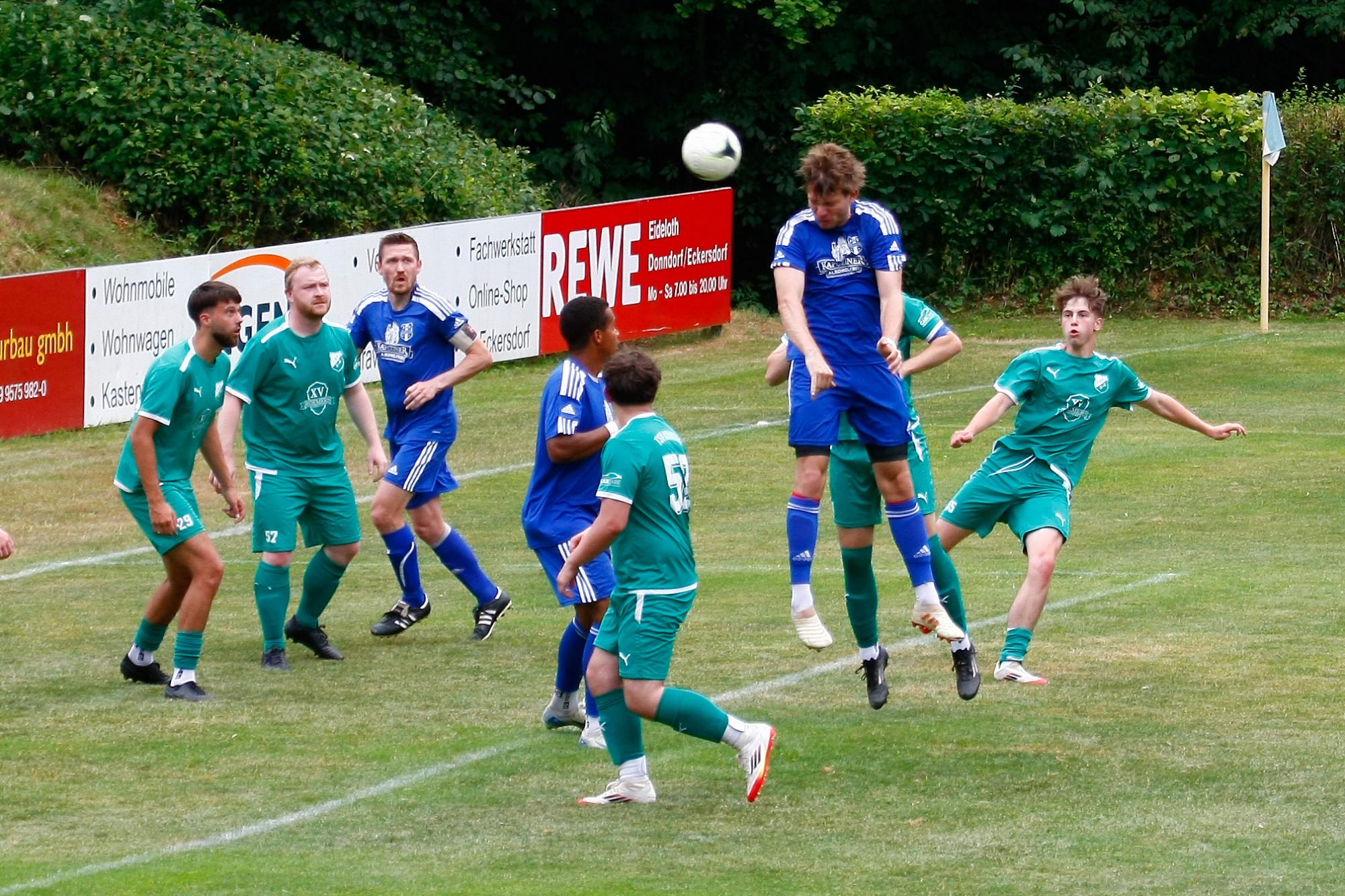 1. Mannschaft vs FSV Bayreuth 2 (06.07.2025) - 37