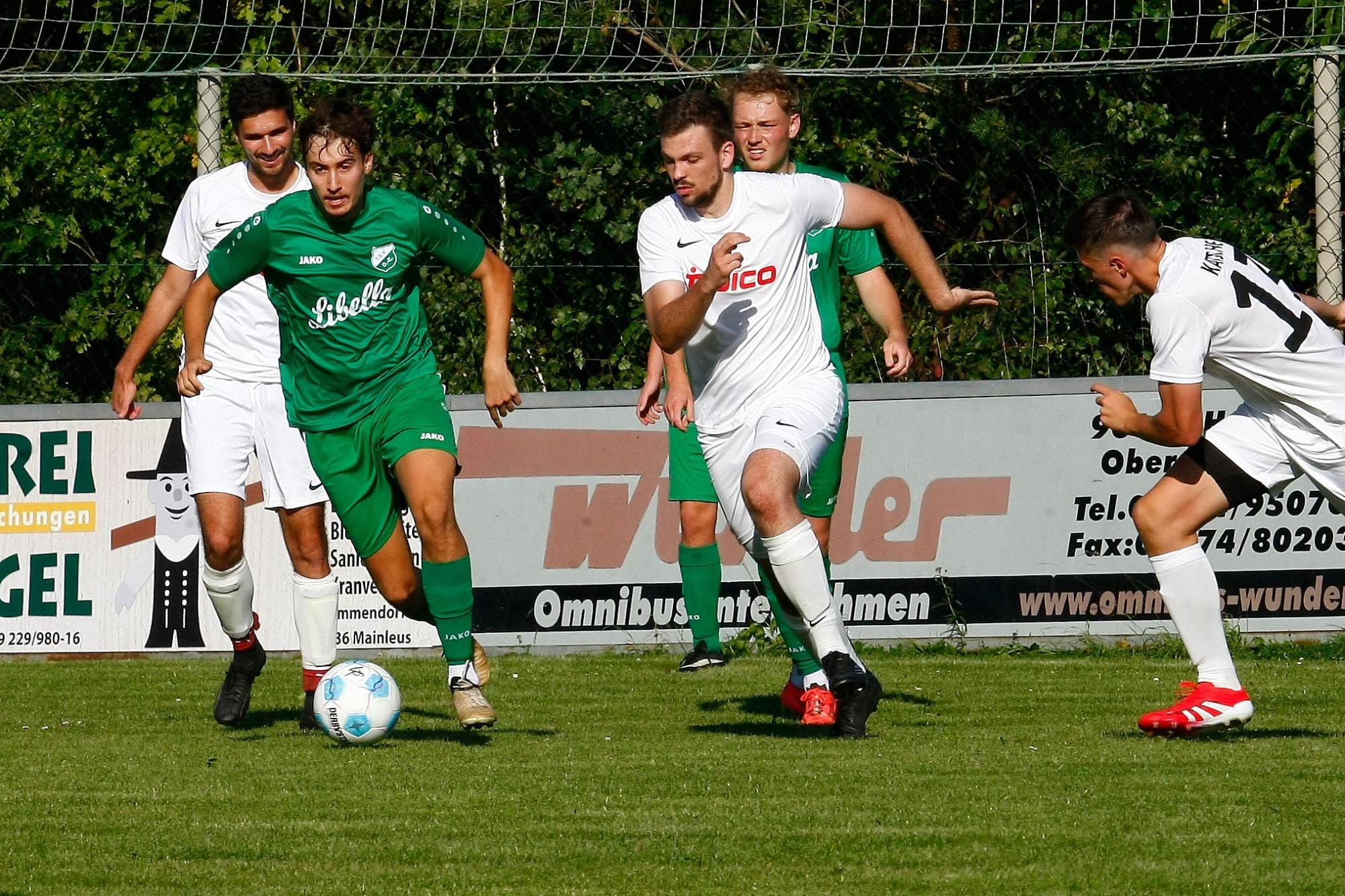 1. Mannschaft vs VfR Katschenreuth 1955 II (20.09.2025) - 12
