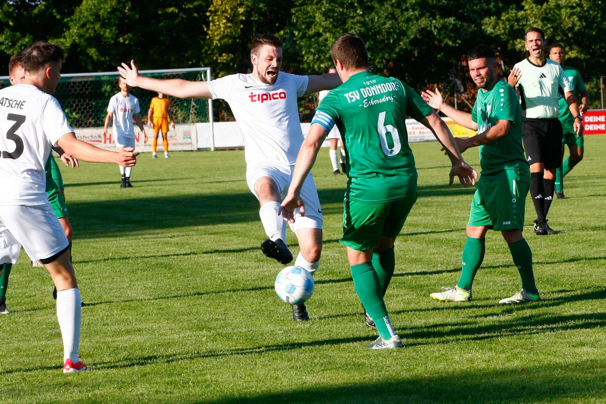 1. Mannschaft vs VfR Katschenreuth 1955 II (20.09.2025) - 28