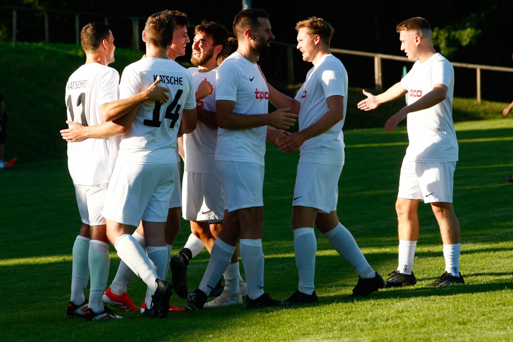1. Mannschaft vs VfR Katschenreuth 1955 II (20.09.2025) - 42