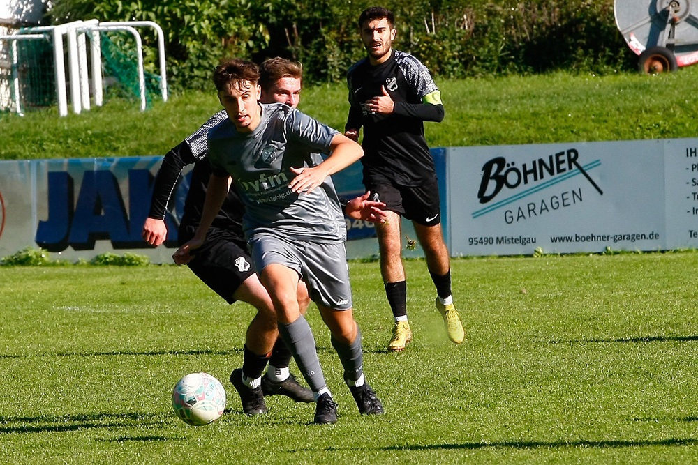 1. Mannschaft vs 1.FC Creussen  (03.10.2025) - 8
