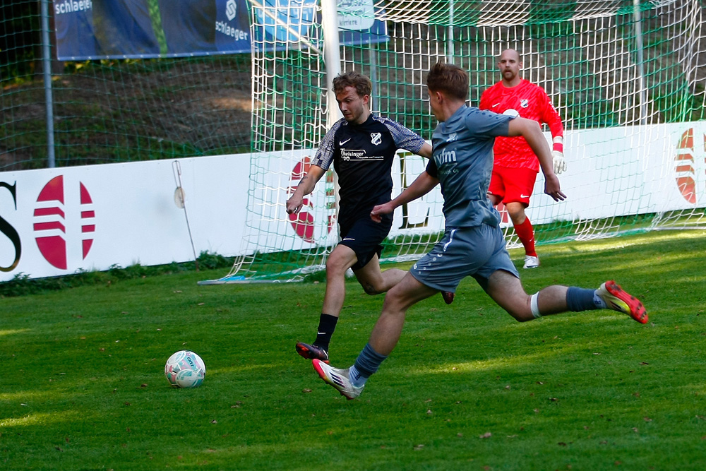 1. Mannschaft vs 1.FC Creussen  (03.10.2025) - 12