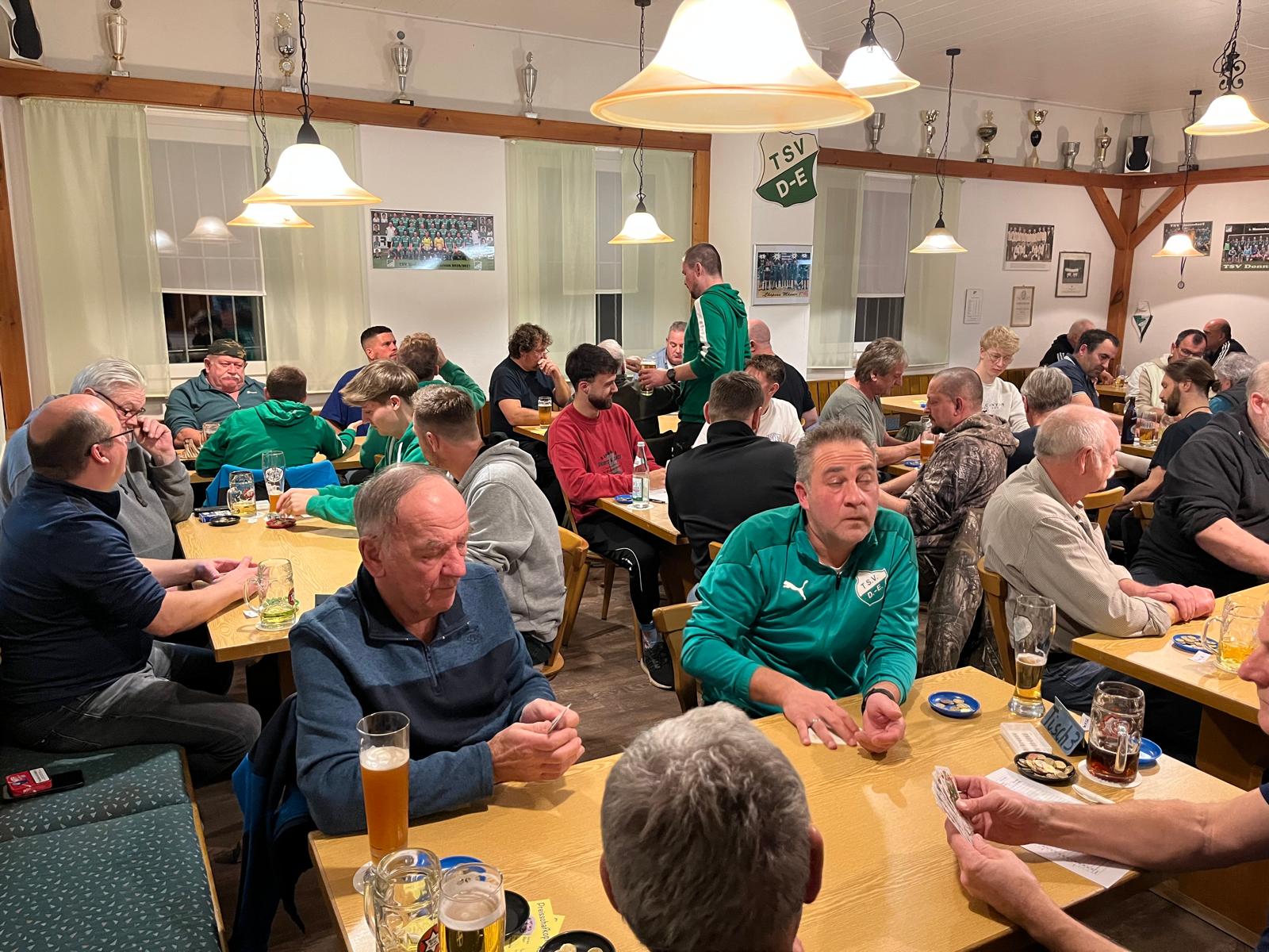 Preisschafkopf im TSV-Sportheim - 13