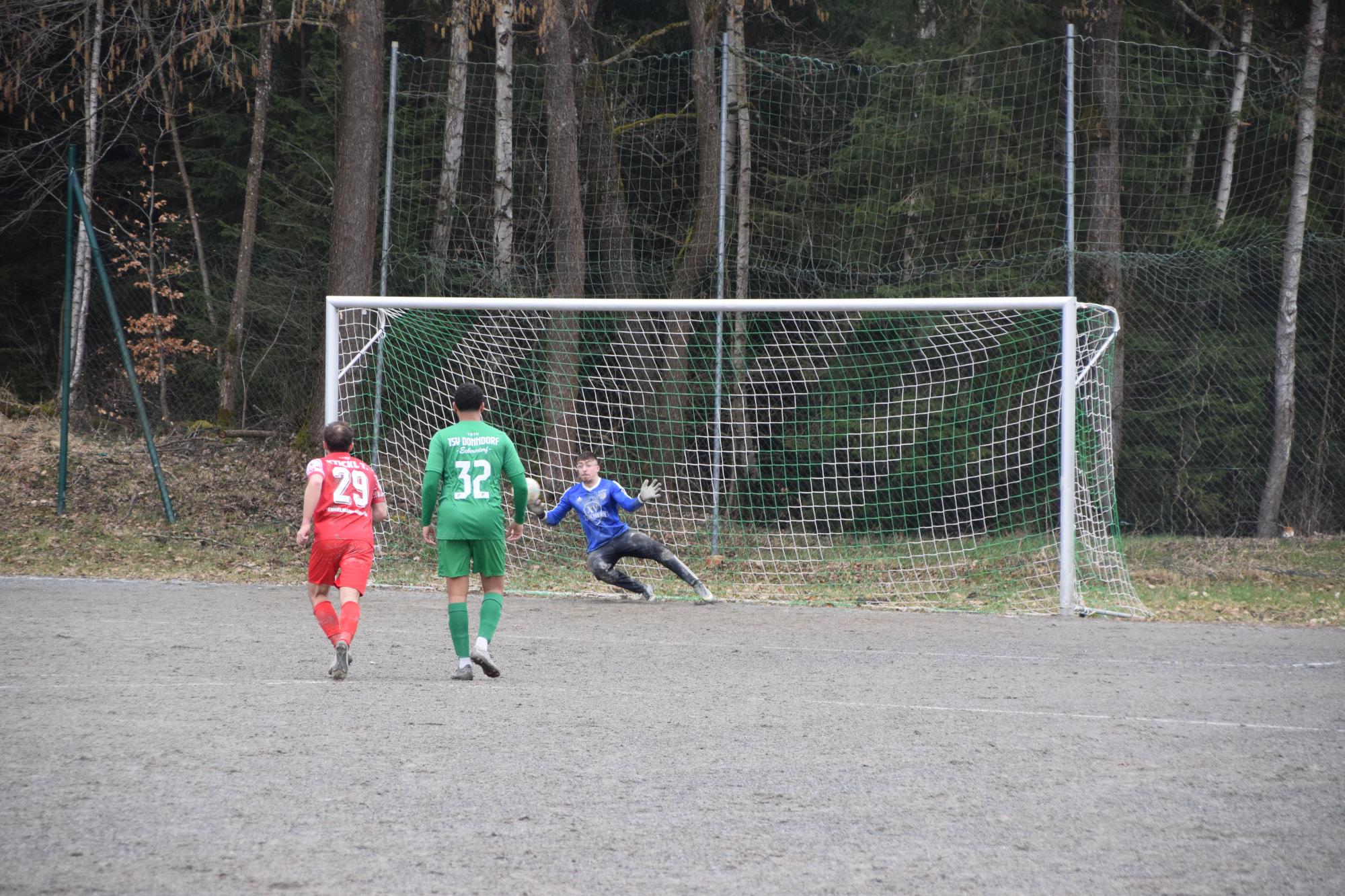 Heimspiel gegen den TSV Engelmannsreuth 2 - 10