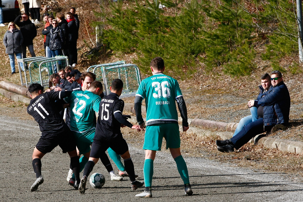 1. Mannschaft vs. FSV Bayreuth (27.02.2022) - 59