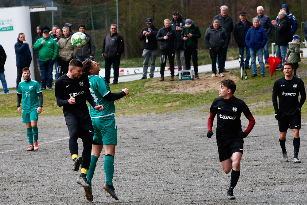 1. Mannschaft vs. TSV Obernsees (10.04.2022) - 9