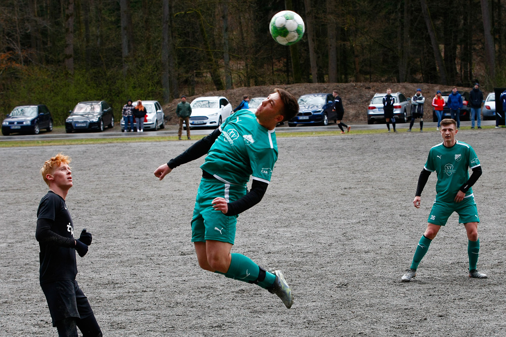 1. Mannschaft vs. TSV Obernsees (10.04.2022) - 17