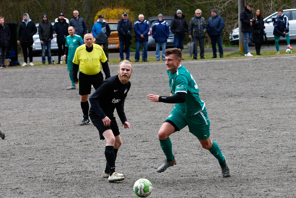 1. Mannschaft vs. TSV Obernsees (10.04.2022) - 22