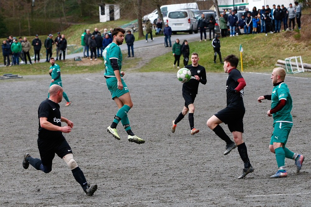 1. Mannschaft vs. TSV Obernsees (10.04.2022) - 32