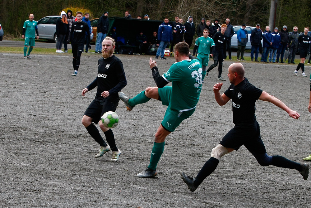 1. Mannschaft vs. TSV Obernsees (10.04.2022) - 36