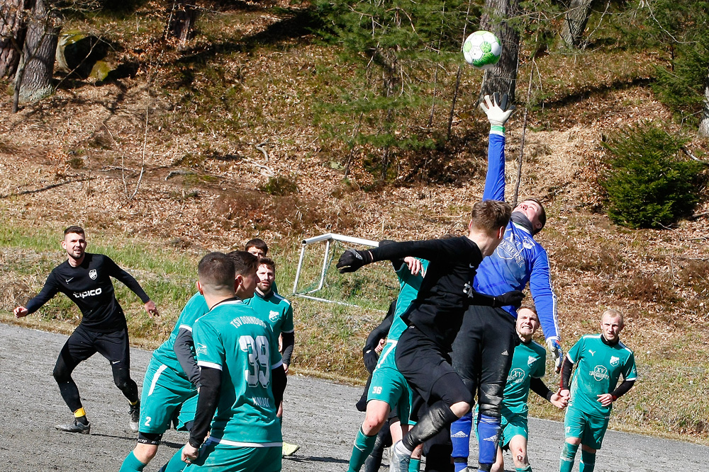 1. Mannschaft vs. TSV Obernsees (10.04.2022) - 83