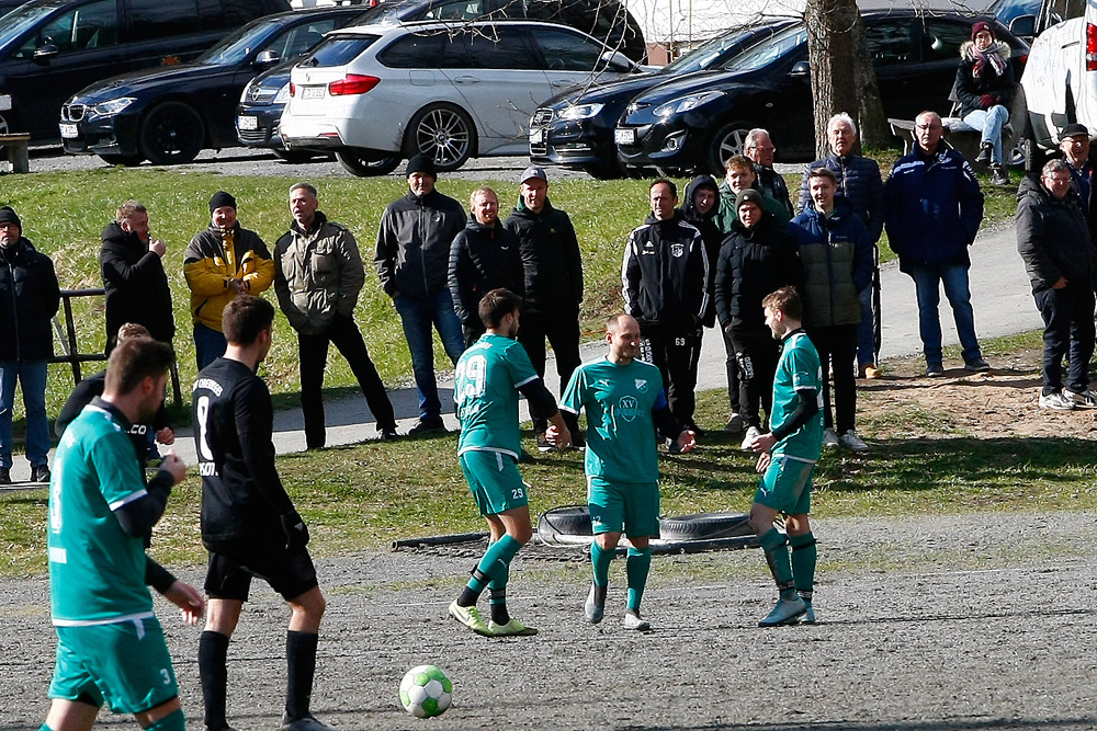 1. Mannschaft vs. TSV Obernsees (10.04.2022) - 86