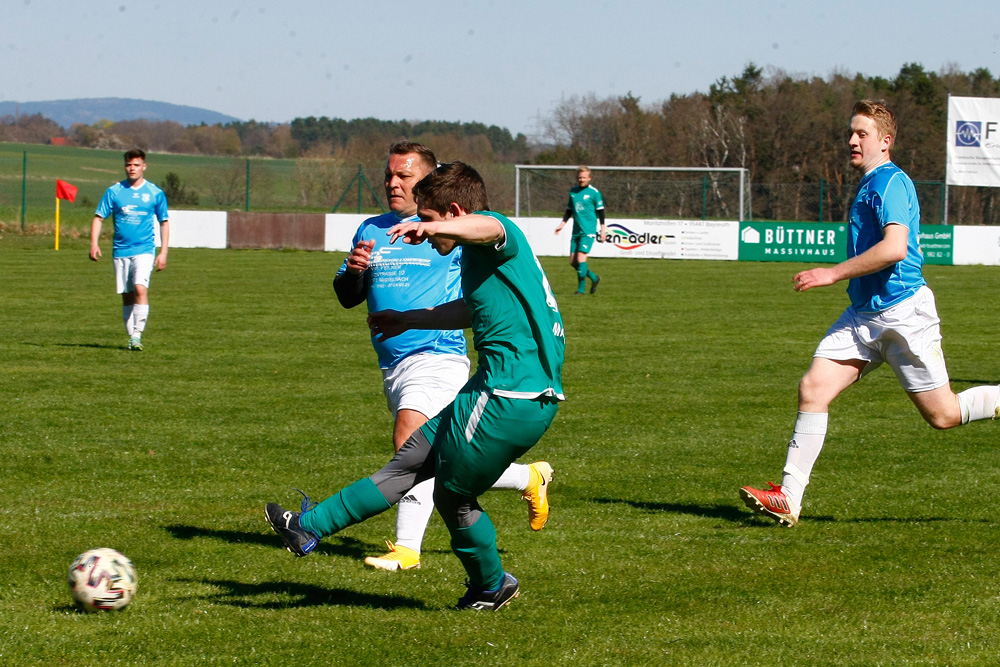 1. Mannschaft vs. (SG) Mistelbach / Gesees 1 (16.04.2022) - 72
