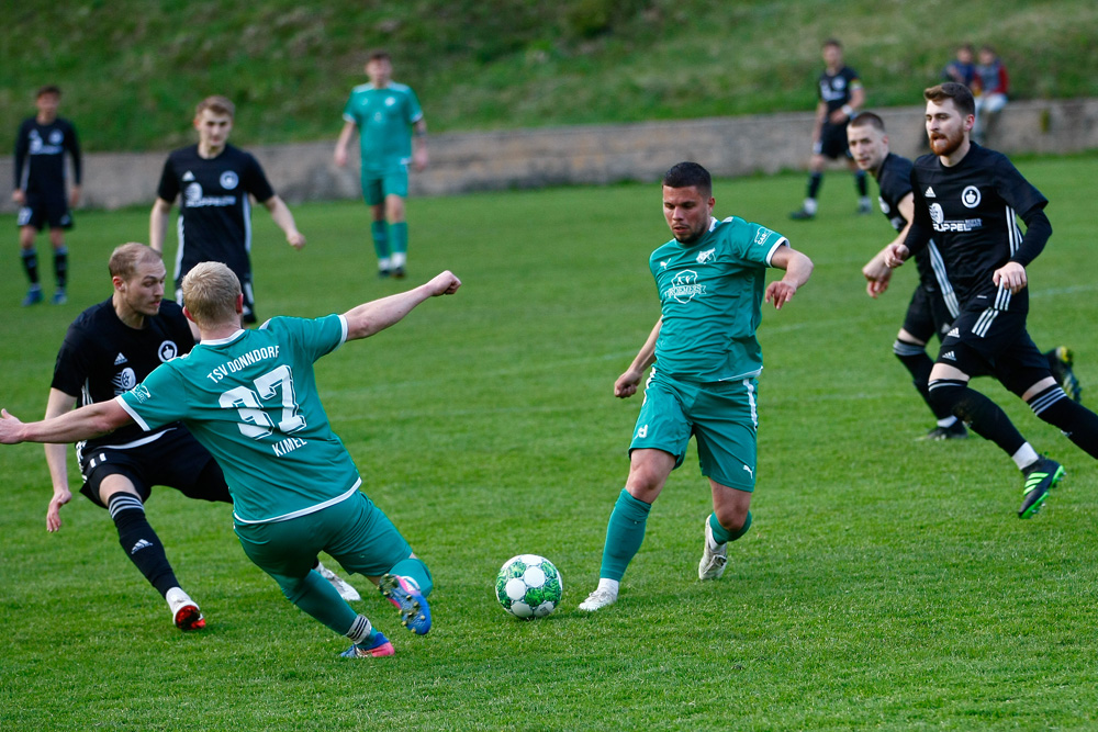 1. Mannschaft vs. SpVgg Goldkronach (28.04.2022) - 76