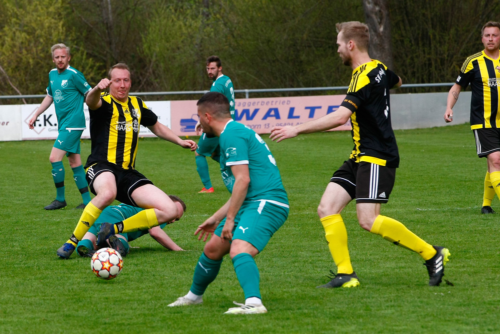 1. Mannschaft vs. SV Kirchahorn (30.04.2022) - 5
