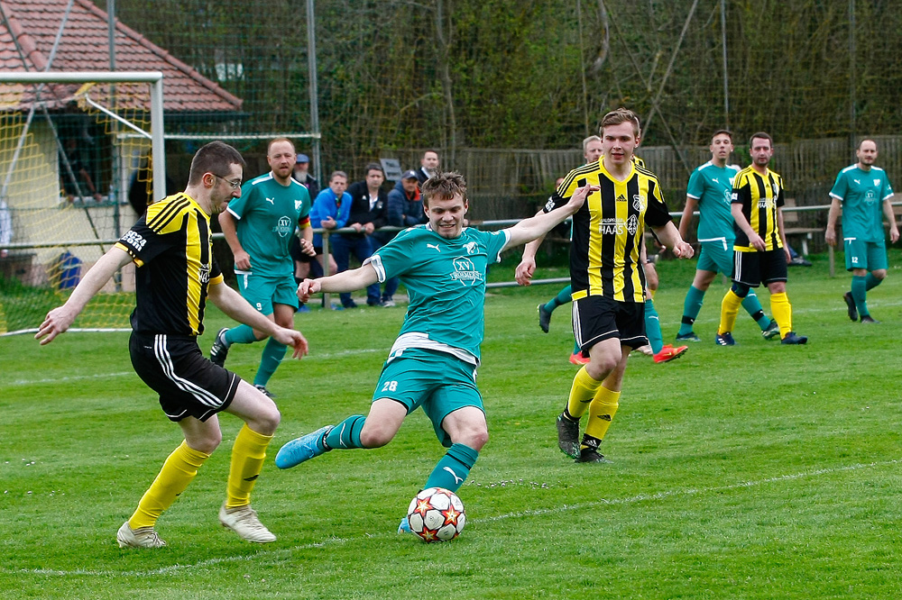 1. Mannschaft vs. SV Kirchahorn (30.04.2022) - 25