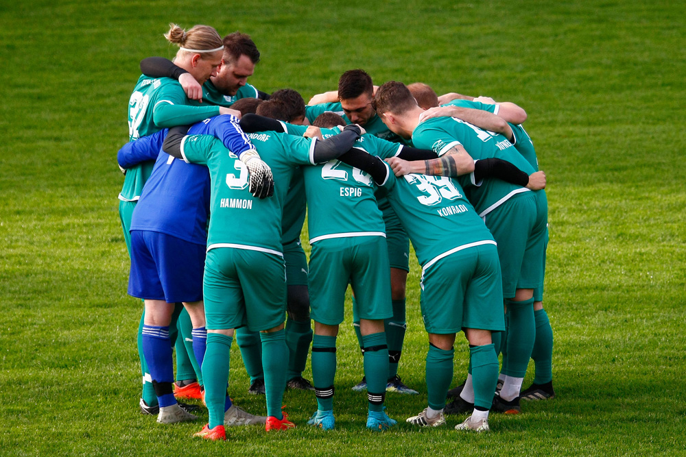 1. Mannschaft vs. SV Röhrenhof (04.05.2022) - 8