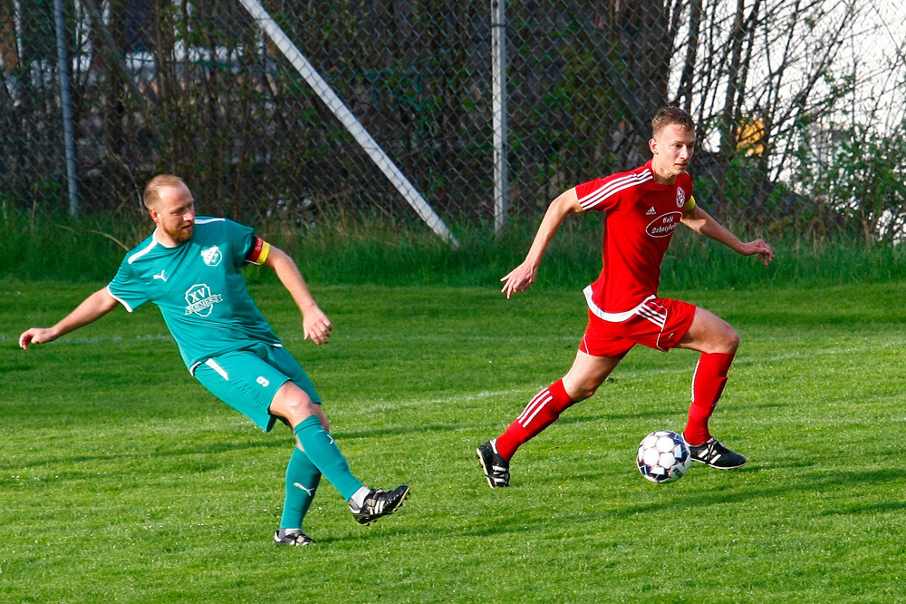 1. Mannschaft vs. SV Röhrenhof (04.05.2022) - 24
