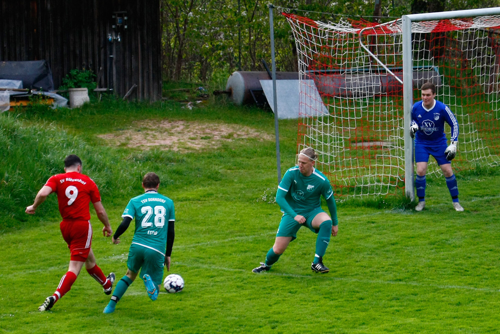 1. Mannschaft vs. SV Röhrenhof (04.05.2022) - 31