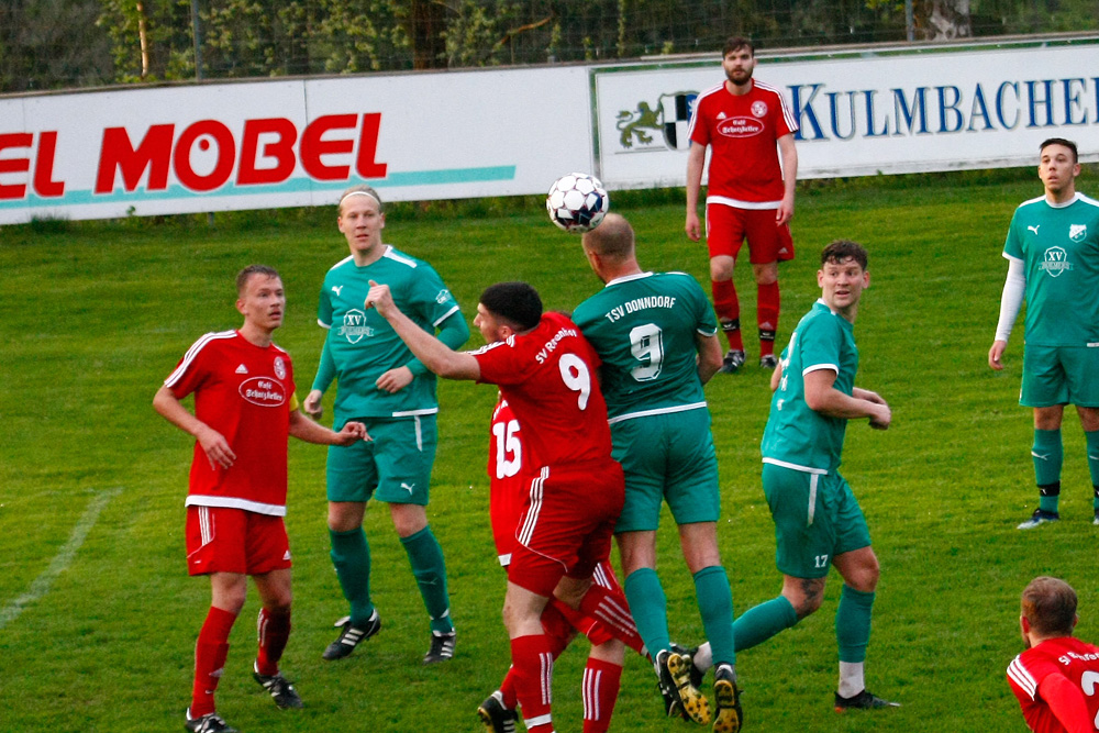 1. Mannschaft vs. SV Röhrenhof (04.05.2022) - 55