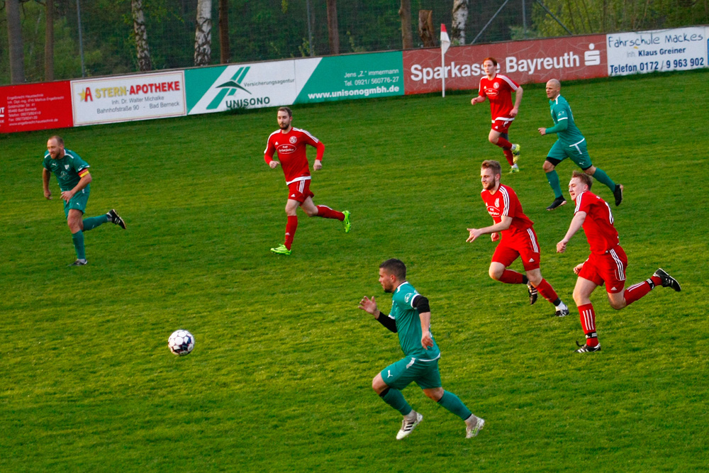 1. Mannschaft vs. SV Röhrenhof (04.05.2022) - 58